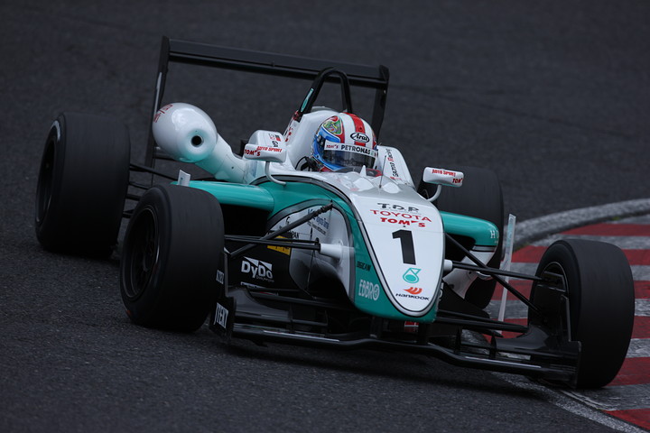 Cクラス予選2位は、国本雄資（トムス）