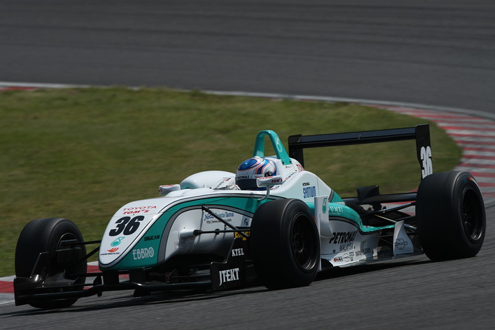 今シーズン、トムスから参戦のラファエル・スズキは初表彰台
