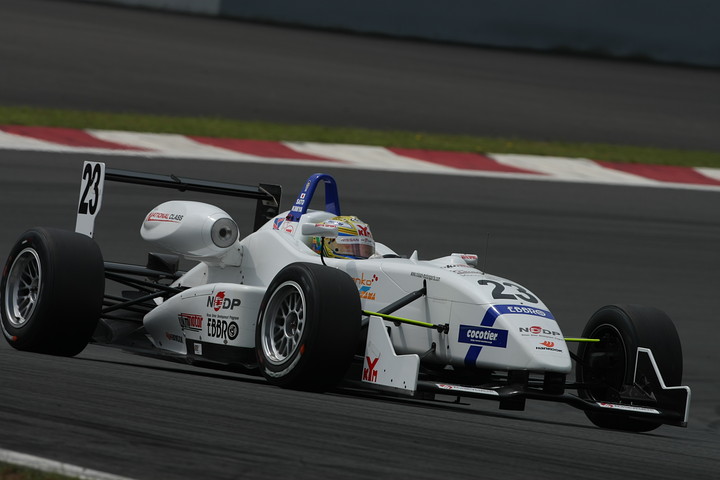 Nクラス予選3位は、佐藤公哉（ノバ）