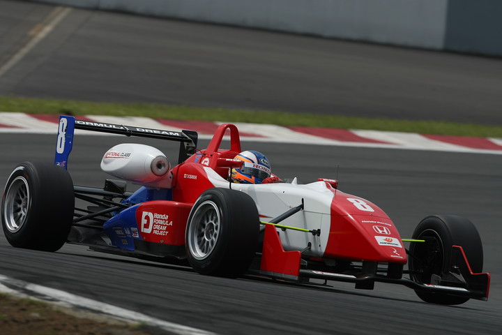 Nクラスポールポジションは、小林崇志（HFDP）