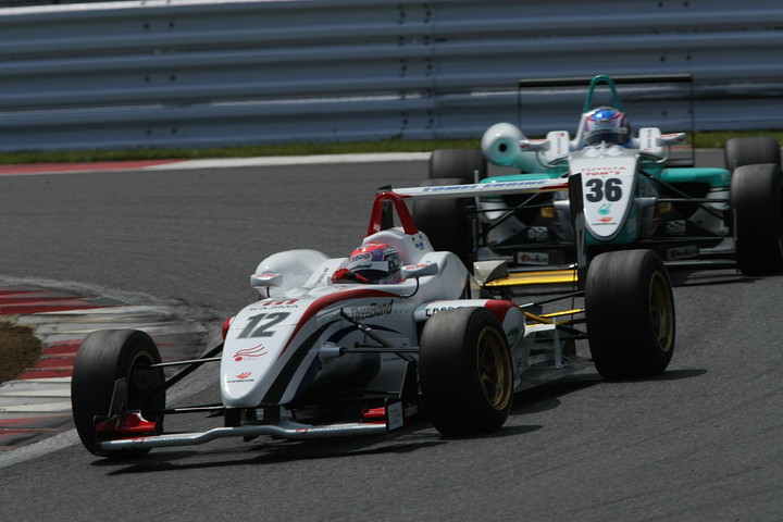 決勝２位は、スズキをパスした関口雄飛（スリーボンド）