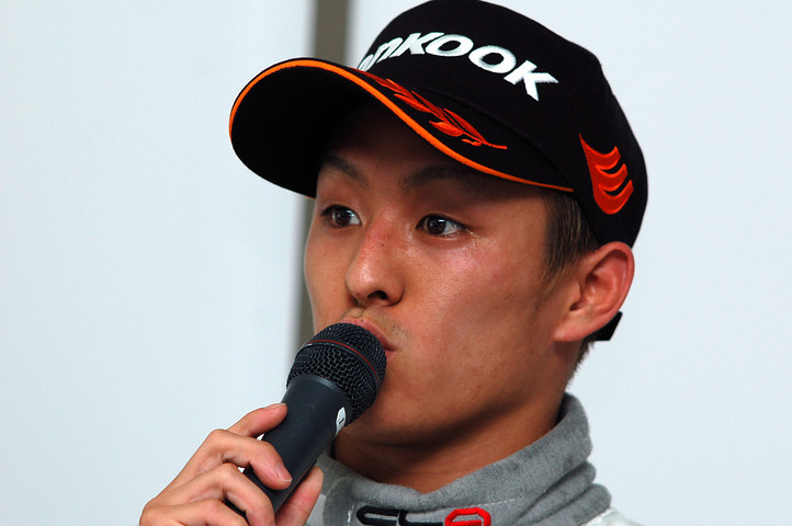 決勝記者会見: ２位の関口雄飛（スリーボンド）