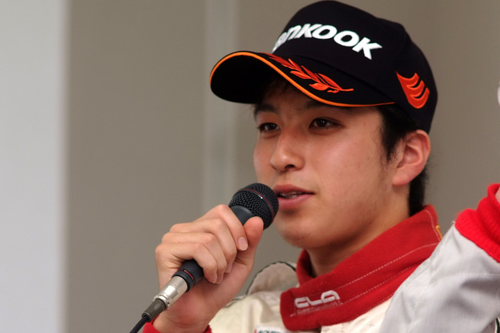 決勝記者会見: Nクラス3位の蒲生尚弥（トムス）