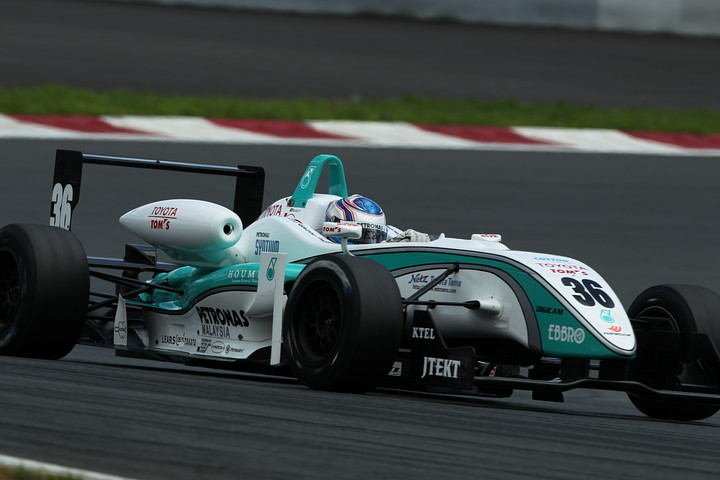 決勝2位は、ラファエル・スズキ（トムス）