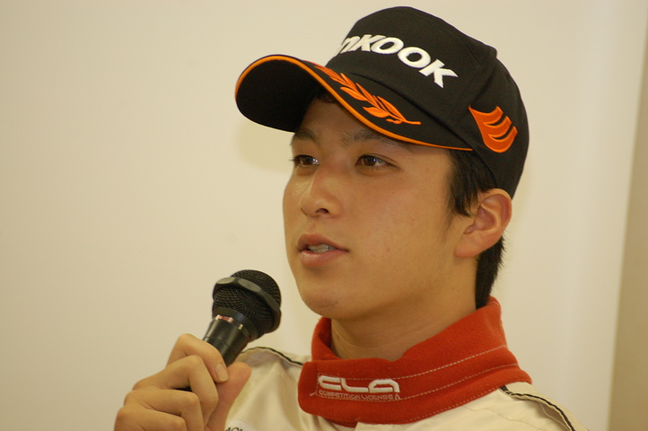 決勝記者会見: Nクラス優勝は、蒲生尚弥（トムス）