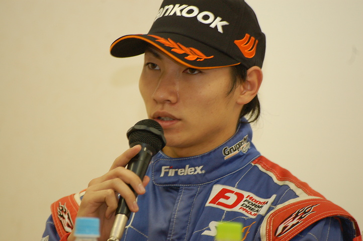 決勝記者会見: Nクラス3位は小林崇志（HDFP）