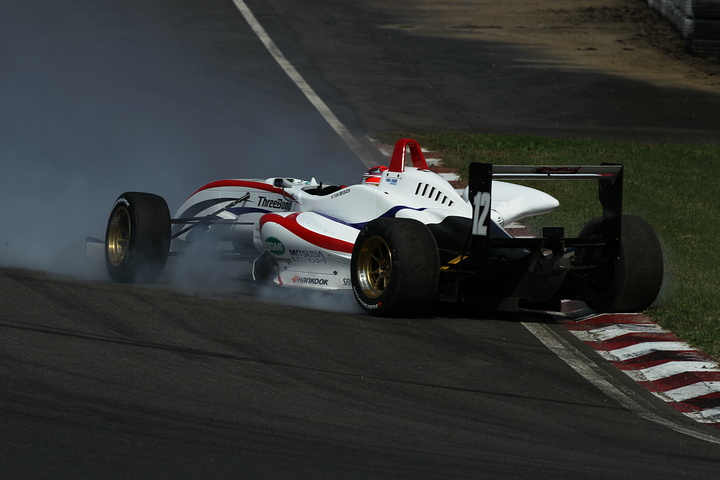 中盤スピンして順位を落とした関口雄飛（スリーボンド）