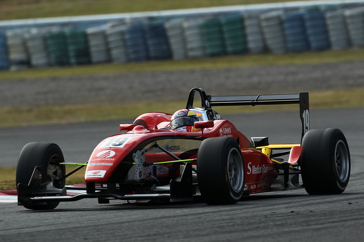 Nクラス決勝3位は、黒田吉隆（アチーブメント）