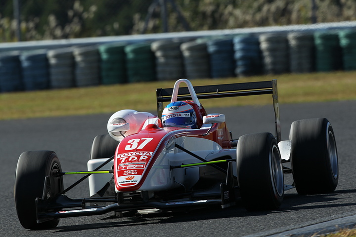 Nクラスポールポジションは、蒲生尚弥（トムス）