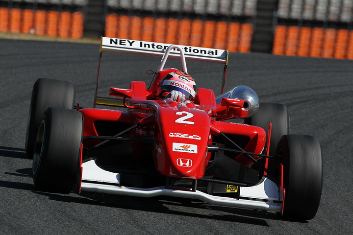 決勝3位は、アレキサンドラ・インペラトーリ（アチーブメント）