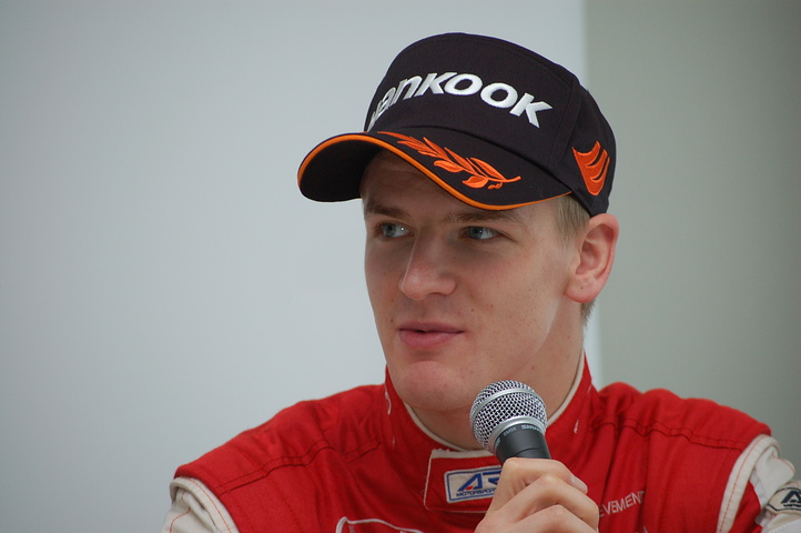 決勝記者会見: 3位のアレキサンドラ・インペラトーリ（アチーブメント）