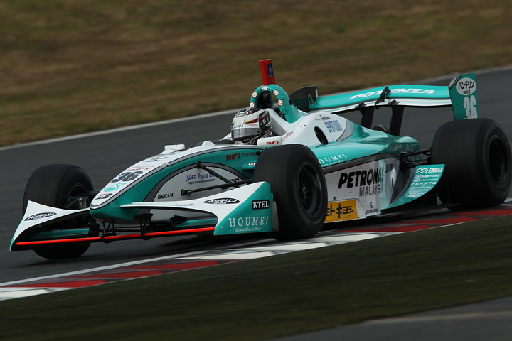 第1レース優勝はアンドレ・ロッテラー（トムス）