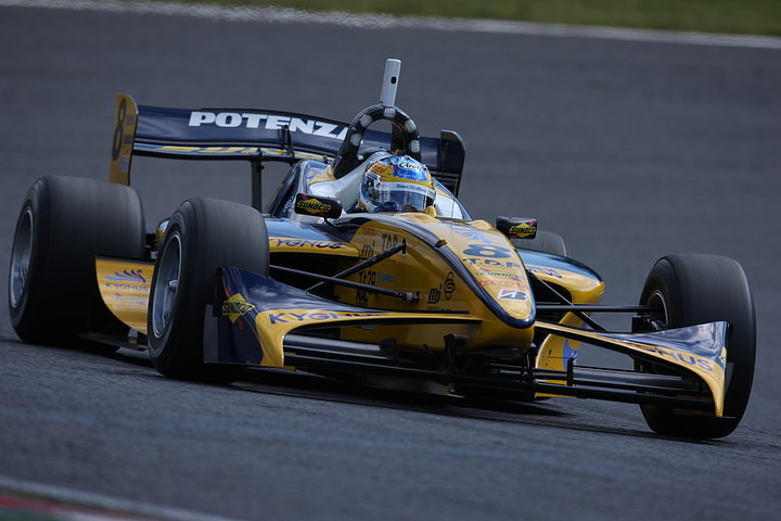 フリー走行1回目: 3番手タイムは、石浦宏明（ルマン）