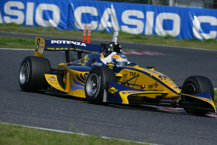 日曜朝のフリー走行で3番手タイムは、石浦宏明（ルマン）