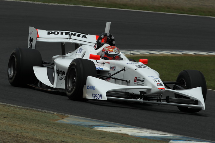 フリー走行1回目: 3番手タイムは、小暮卓史（ナカジマ）