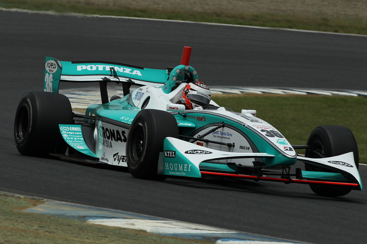 フリー走行1回目: 2番手タイムは、アンドレ・ロッテラー（トムス）