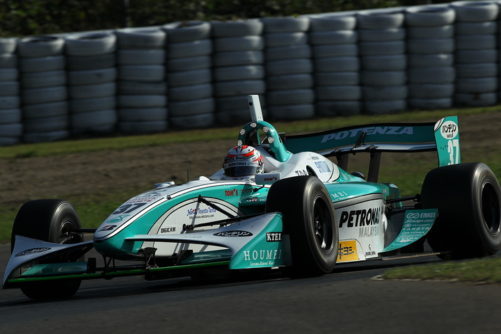 優勝はノーピット作戦を敢行した大嶋和也でフォーミュラ・ニッポン初優勝