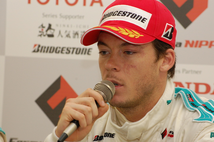 決勝記者会見: 3位は、アンドレ・ロッテラー（トムス）