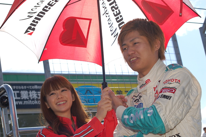 スターティンググリッド: 大嶋和也（トムス）