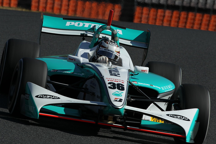 フリー走行1回目、3位はアンドレ・ロッテラー（トムス）