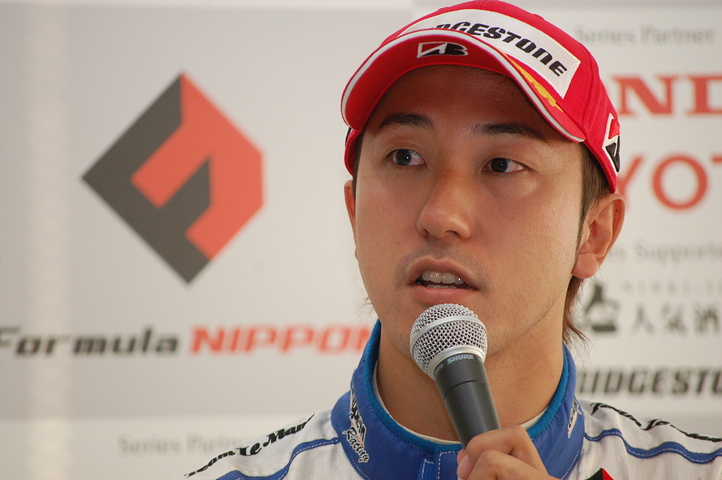 決勝記者会見: 3位は、石浦宏明（ルマン）