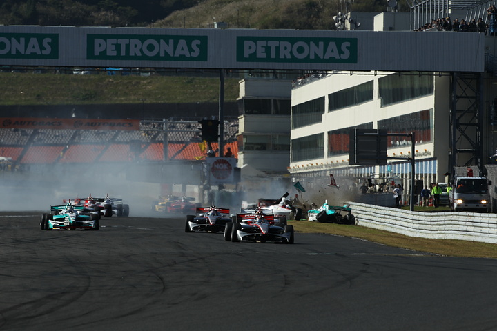 大波乱のスタートシーン #7