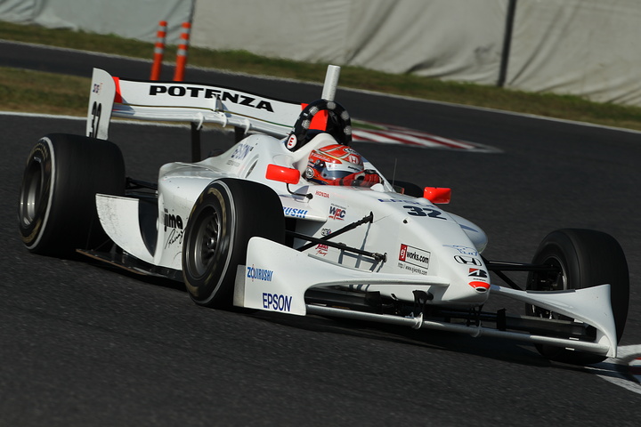 フリー走行、3位は小暮卓史（ナカジマ）