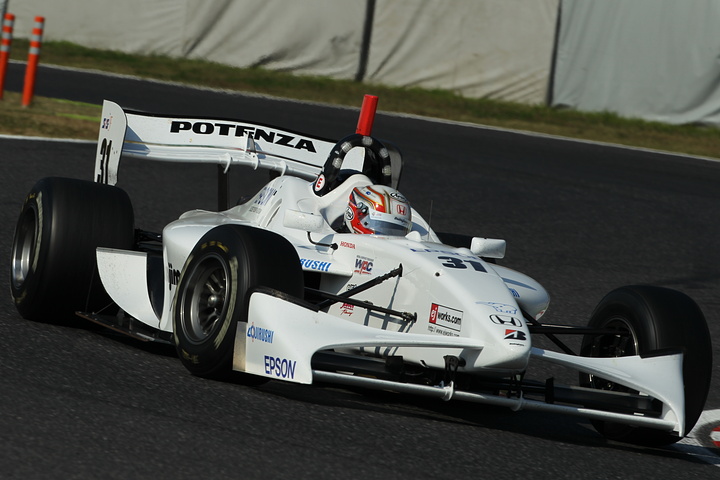 公式予選: 第1レース5位、第2レース3位の山本尚貴（ナカジマ）