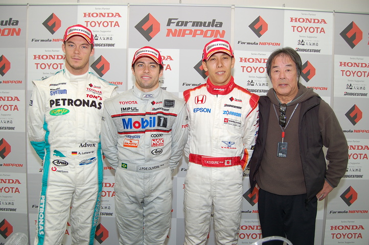 第2レース決勝記者会見: トップ3のドライバーたちと監督