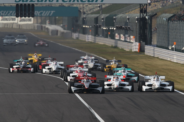 28周の第2レースがスタートした #1