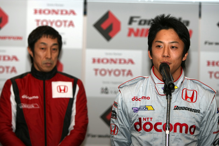 2010フォーミュラ・ニッポン体制発表会: 伊沢拓也（DOCOMO TEAM DANDELION）