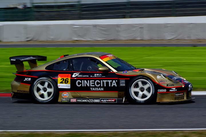 2010年度SUPER GT参戦マシンLineup(GT300): CarNo.26 CINECITTAタイサンポルシェ（イゴール・スシュコ／植田正幸組）