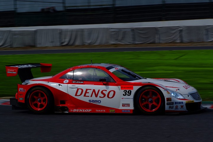 2010年度SUPER GT参戦マシンLineup(GT500): CarNo.39 DENSO DUNLOP SARD SC430（アンドレ・クート／平手晃平組）