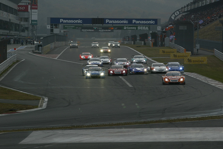 JAFGP、GT500クラス第2レースがスタートした