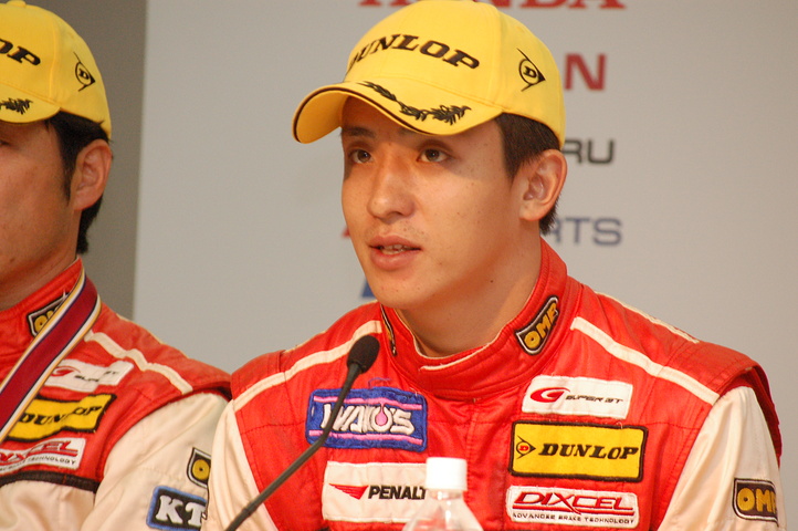 JAFGP: GT300クラス第1レース優勝、総合優勝の平中克幸（ジェイアイエムゲイナー）