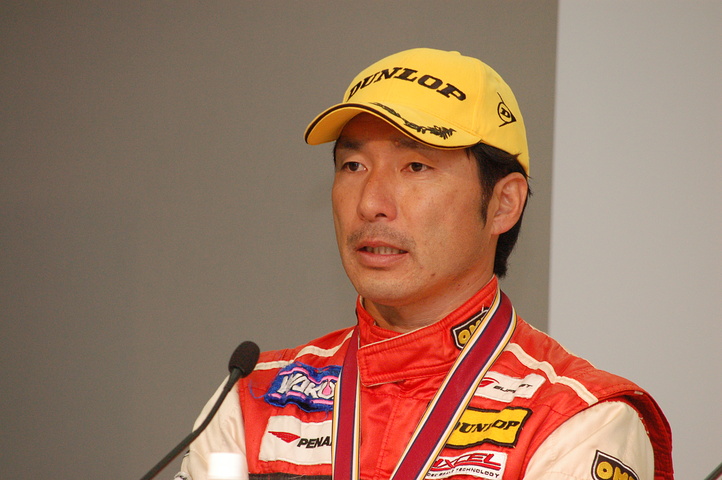 JAFGP: GT300クラス第2レース優勝、総合優勝の 田中哲也（ジェイアイエムゲイナー）
