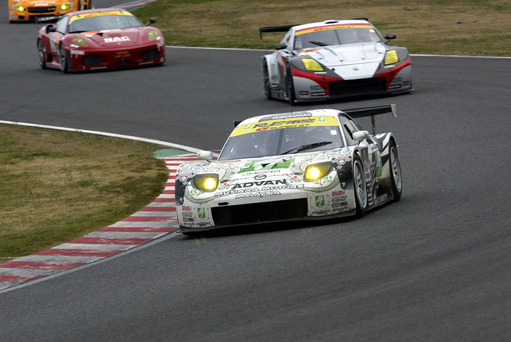 GT300クラスは、ポールトゥウインで、M7 MUTIARA MOTORS雨宮SGC 7（谷口信輝／折目遼組）