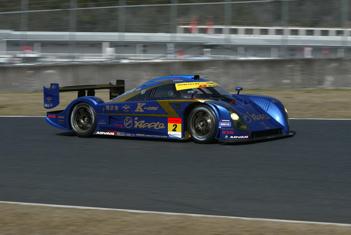朝のフリー走行、300クラスでトップタイムはアップル・K-ONE・紫電（加藤寛規／濱口弘組）