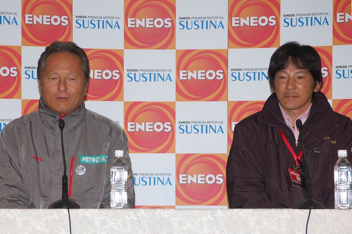 JFGP: レジエンドカップ総合優勝の影山正彦と2位の関谷正徳