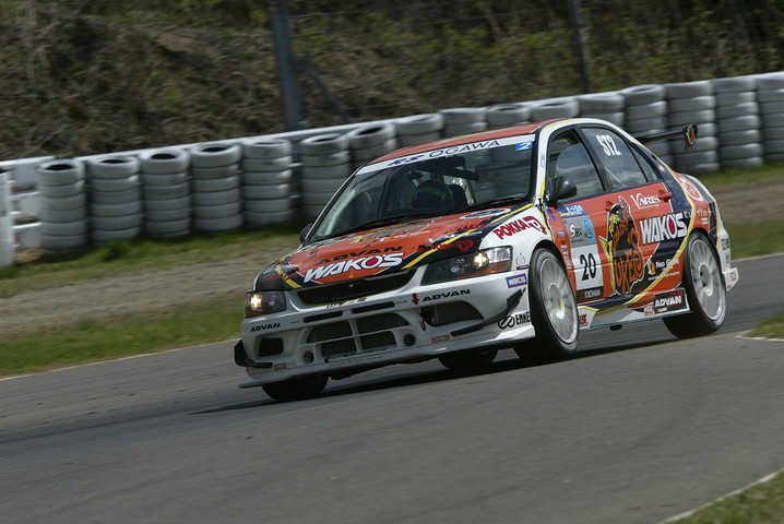 ST2クラス優勝は、RSオガワADVANランサー（大橋正澄／阪口良平／花岡翔太組）