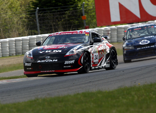 ST3クラス優勝は、asset・テクノZ34･nismo（藤井誠暢／佐藤公哉／影山正美組）