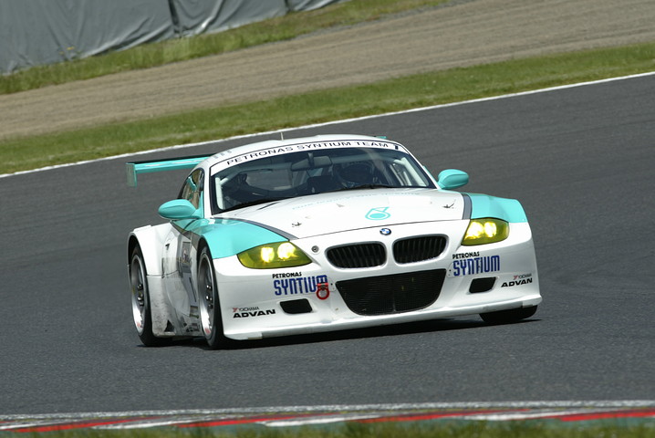 ST1クラスポールポジションのPETRONAS SYNTIUM BMW Z4M COUPE（谷口信輝／柳田真孝／イルマン・シャーロム組）