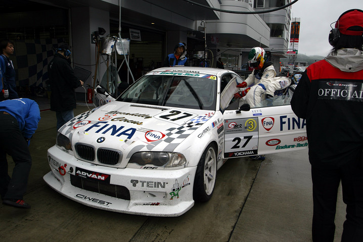 フリー走行ST3クラストップタイムは、FINA ADVAN BMW M3（伊橋勲／廣田秀機／三沢伸輔組）