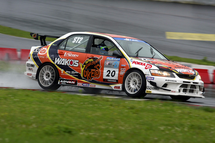 ST2クラス優勝は、RSオガワADVANランサー（大橋正澄／阪口良平／花岡翔太組）