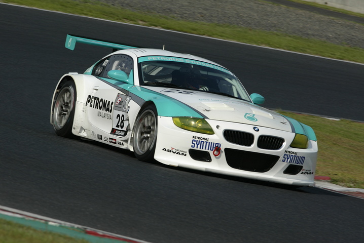 フリー走行: ST1トップタイムは28号車のPETRONAS SYNTIUM BMW Z4M COUPE（片岡龍也／ファリーク・ハイルマン／メルビン・モー組）