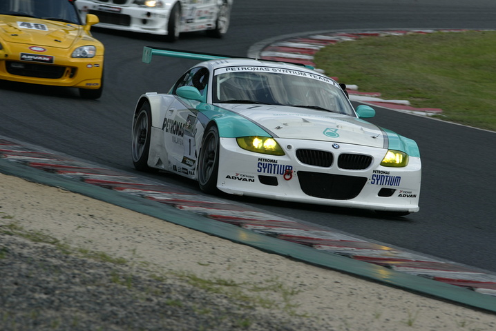 ST1クラス優勝は、PETRONAS SYNTIUM BMW Z4M COUPE（谷口信輝／柳田真孝／イムラン・シャーロム組）