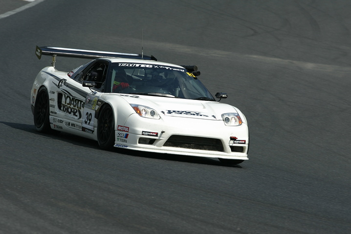 ST3クラス優勝は、TITEC TRACY NSX（川口正敬／植田正幸／佐々木孝太組）