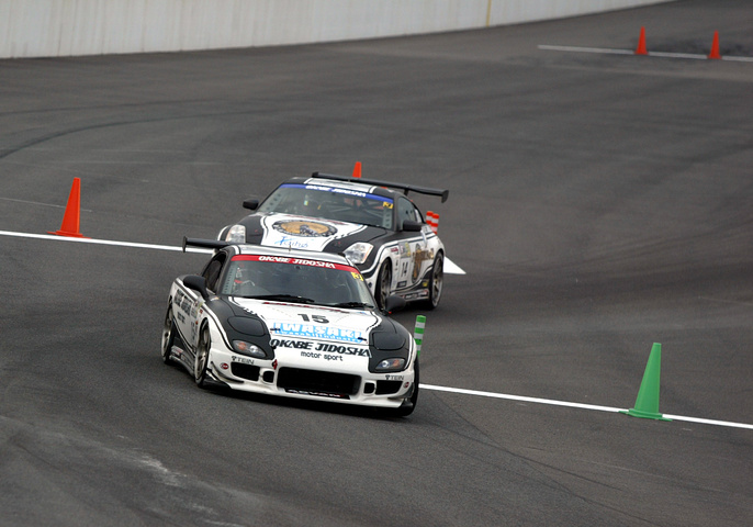 ST3クラス第2レース優勝は、岡部自動車ディクセルIWASAKI RX-7（長島正明／岩崎祐貴／杉林健一組）