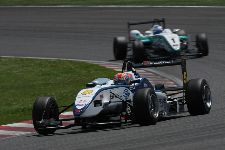 決勝2位は、山内英輝（ハナシマ）