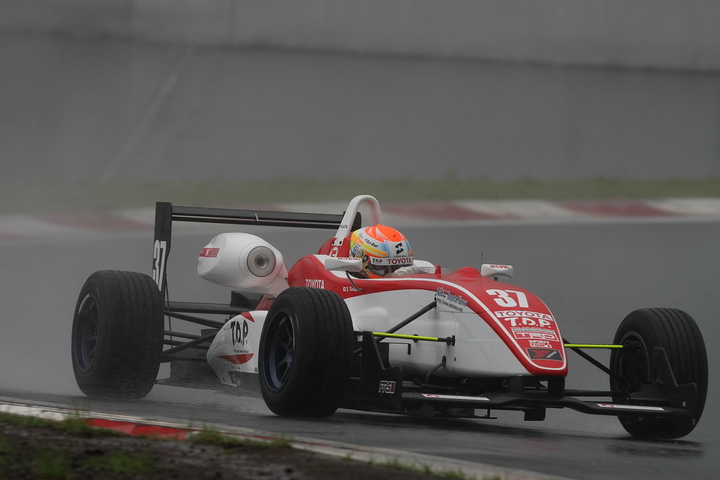 公式予選: Nクラスポールポジションは中山雄一（トムス）